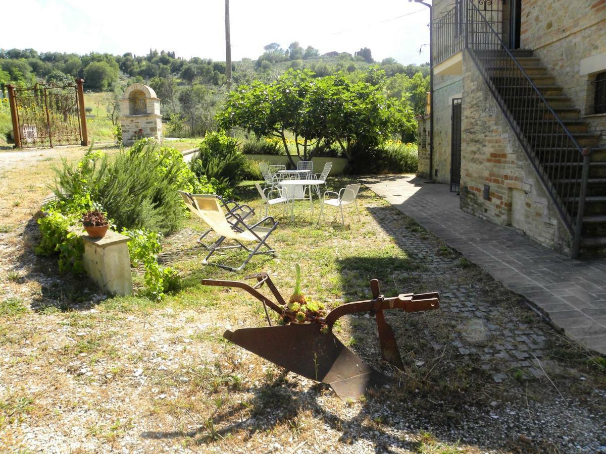 Appartamenti Verde Collina Umbra Bevagna Exterior photo
